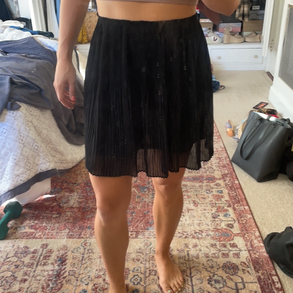 HM pleated skirt